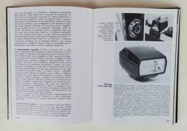 Il mondo del sistema OM-1 OM-2 di Franz  Pangerl Ed.Polycolor, Milano dicembre 1976 perfetto 