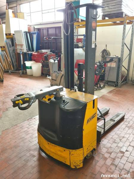 CARRELLO ELEVATORE GUIDA A TIMONE USATO