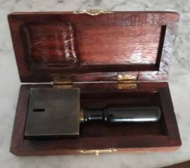 Squadro a riflessione fine '800 Pietro Merli  Milano , tascabile in buono stato senza incrinature,  