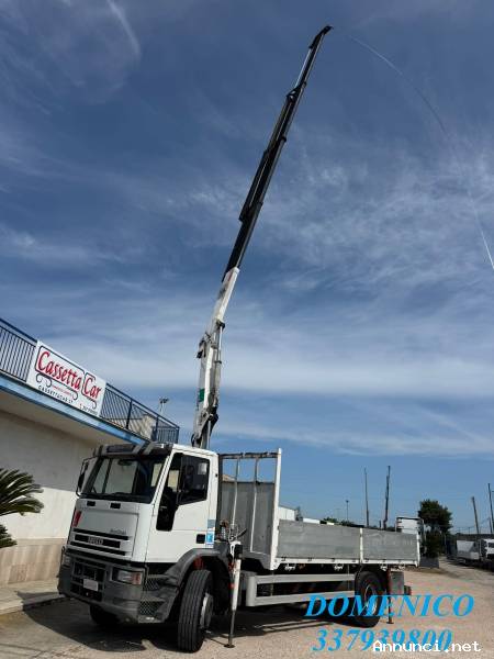 IVECO EUROCARGO 170E27 CASSONE FISSO+GRU CON RADIOCOMANDO