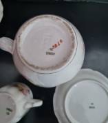 Antico Servizio Caffe Vecchia GINORI fine '800 da sei tazze con lattiera , decoro di fiorellini poli