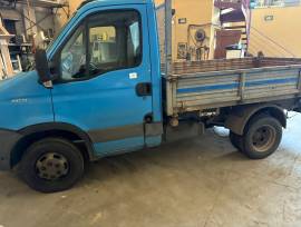 Furgone cassonato Iveco Daily 35C10