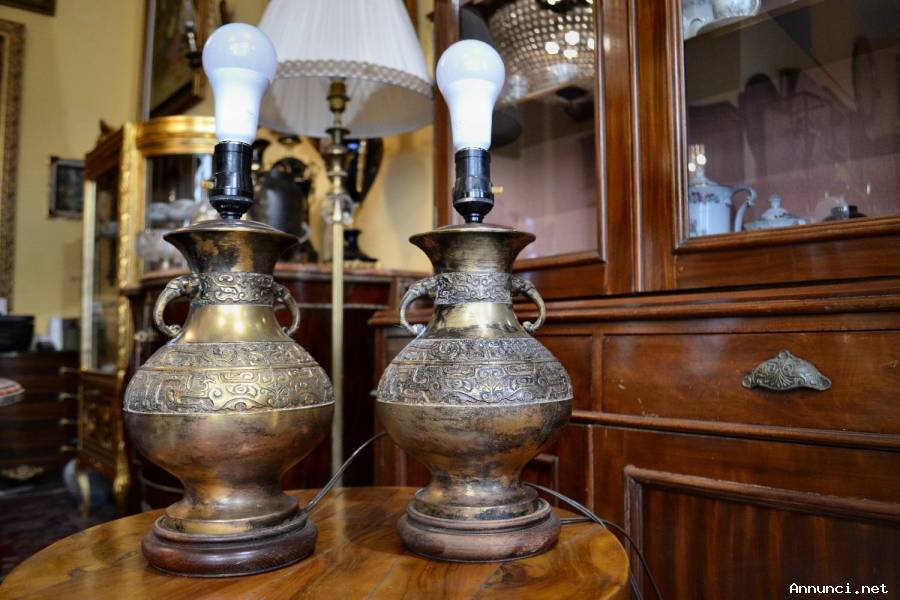 Coppia di lampade da tavolo in ottone cinesi XX sec.