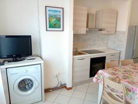 Lido di Savio-Ristrutturato con clima, centralissimo, 4-6 posti.