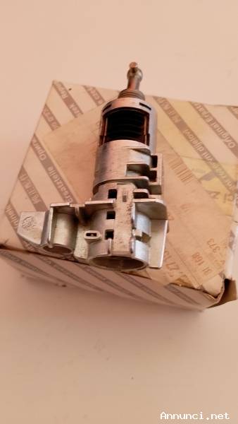 SUPPORTO BLOCCHETTO PORTA SX LANCIA YPSILON 51727150