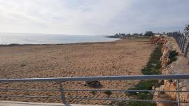 CASA DI 400  MQ  AL MARE  DI AVOLA  SR    OLTRE  RISTORANTE/ LOCALE COMMERCIALE DI PARI METRATURA SO