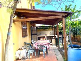 Tettoia in legno mt 6,50x3 fatta su misura