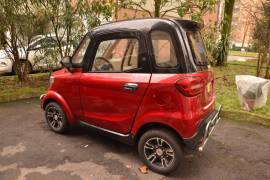 scooter elettrico quattro ruote