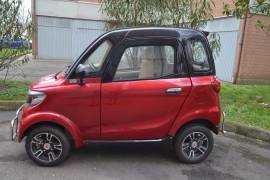 scooter elettrico quattro ruote