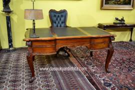 Scrivania diplomatica stile Chippendal cm. 160