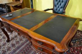 Scrivania diplomatica stile Chippendal cm. 160