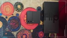 Samsung Galaxy Z Flip4 
