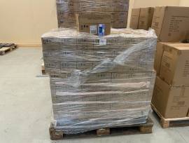 Stock lampade da tavolo, materiale elettrico e minuteria varia