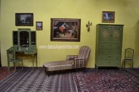Dormeuse del XX secolo stile Napoleone III Dormeuse del XX secolo stile Napoleone III