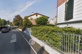 CASA INDIPENDENTE A CESANO BOSCONE CENTRO STORICO AGENZIA ITALIA IMMOBILIARE  PROPONE  INTERESSANTE 