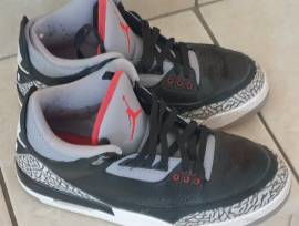 Jordan 3 Red/Og Cement