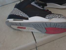 Jordan 3 Red/Og Cement