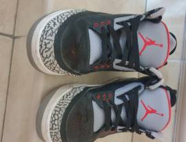 Jordan 3 Red/Og Cement