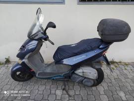 Scooter Aprilia Leonardo 250