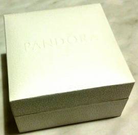 Pandora - Scatolina per Gioielli da Donna, colore Bianco nuovo