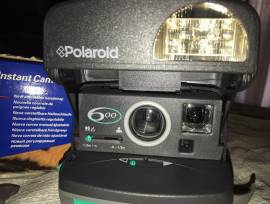 Polaroid 600 Instant Camera