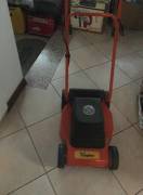 Vendo RASAERBA elettrico nuovo professionale di marca causa inutilizzo 