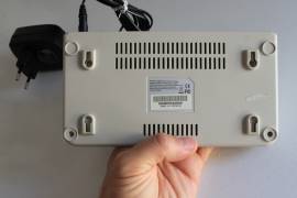 Retrocomputing Switch di rete 8 porte usato funzionante networking 10/100