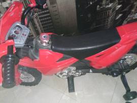 Moto elettrica bambini 