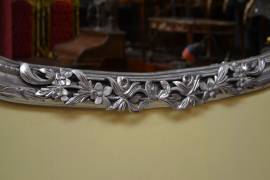 Specchiera ovale in foglia argento stile Barocco