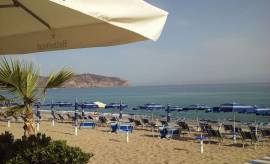 Sicilia fronte isole eolie Baia Tindari piscina 8p.letto 