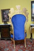 Poltrona a trono stile Impero in tessuto blu cobalto