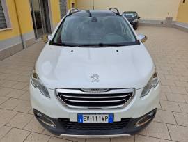 Peugeot 2008 1.6 e-Hdi Allure 