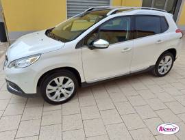 Peugeot 2008 1.6 e-Hdi Allure 
