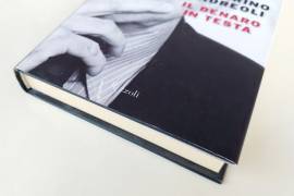 Il denaro in testa di Vittorino Andreoli; Ed.Rizzoli, 2011 perfetto 