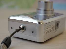 Fotocamera digitale compatta Fujifilm FinePix A360 da 4,1 MP con flash come nuova
