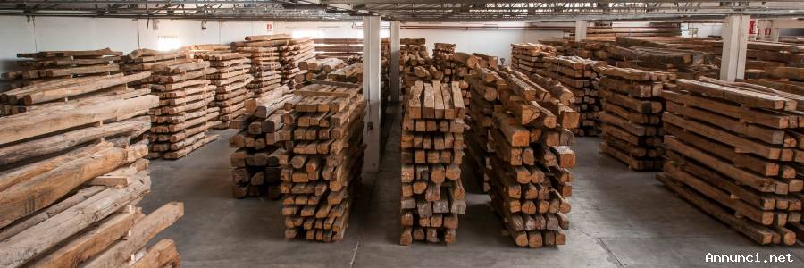 Travi e materiali antichi per strutture e design