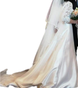 Vendo abito da sposa tg44 colore avorio 