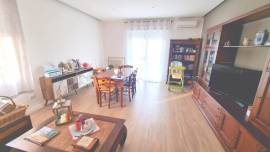 Riccione zona Punta de l'Est Appartamento 3 camere 2 bagni cucina abitabile e sala