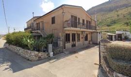 Vendesi Locale Pizzeria Ristorante – Locale Ampio con Spazio Esterno