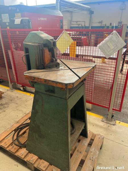SCANTONATRICE AD ANGOLO FISSO 100
