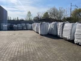 Carta, cartone, materiale plastico e rimanenze varie