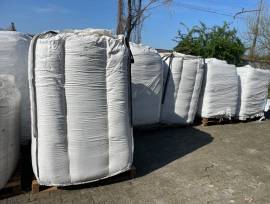 Carta, cartone, materiale plastico e rimanenze varie