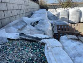 Carta, cartone, materiale plastico e rimanenze varie