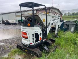Miniescavotore Bobcat mod. E17 Z oltre accessori