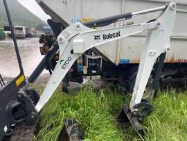 Miniescavotore Bobcat mod. E17 Z oltre accessori