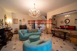 LECCE CITTÀ IN VENDITA VILLA CON PISCINA 