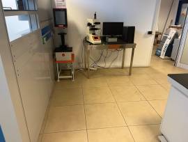 ARREDO LABORATORIO E UFFICI