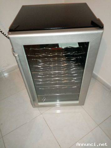 CANTINETTA FRIGO ESPOSITORE PER VINI