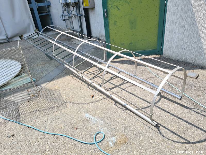 SCALA MARINARA CON GABBIA DI PROTEZIONE USATA