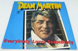 Vinile 45 giri Dean Martin Everybody loves somebody In the Chapel in the moonlight Etichetta: Repr